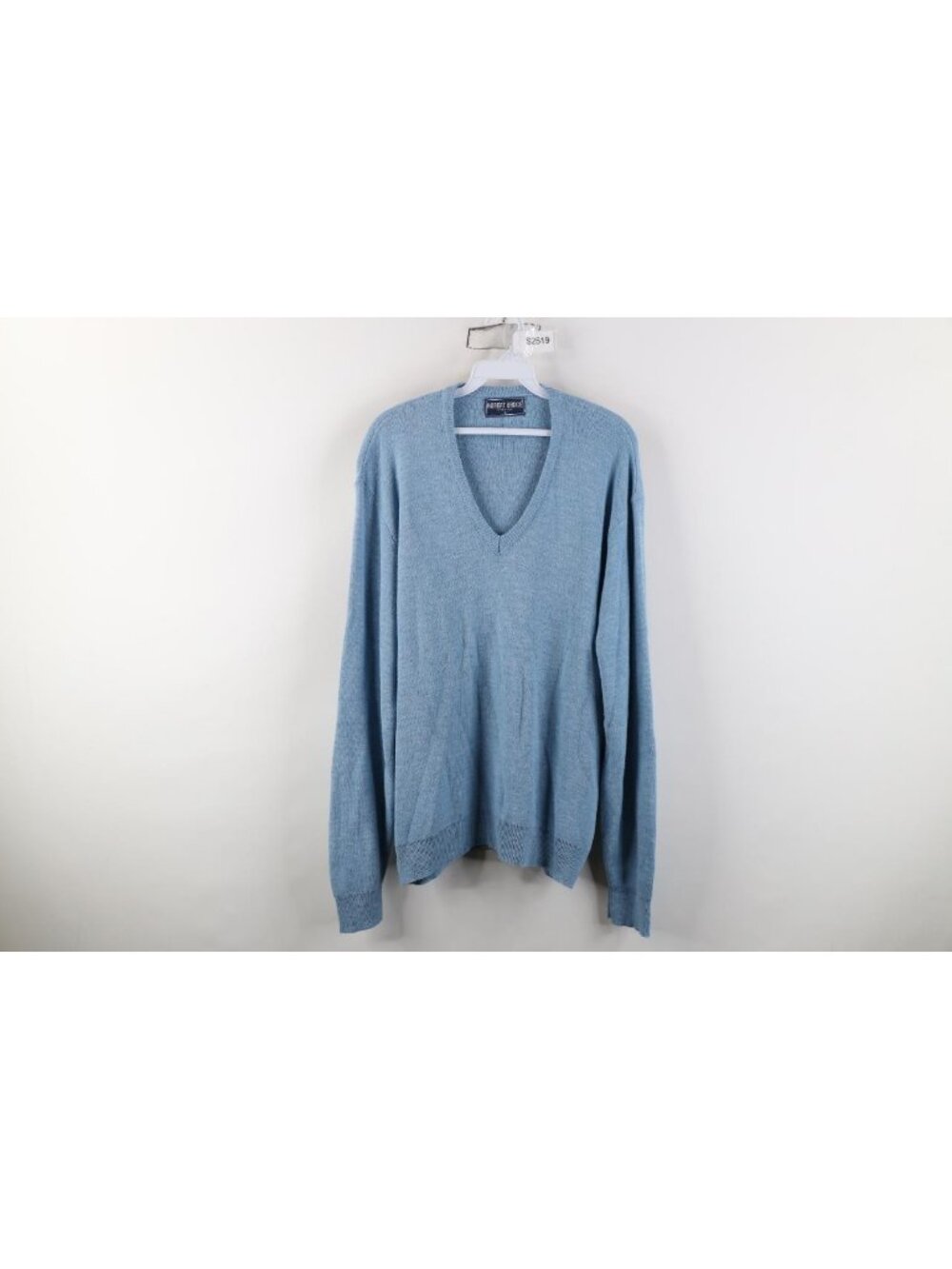 Vintage 70s Streetwear Mens Large Blank Knit V-Neck Sweater Carolina Blue USA